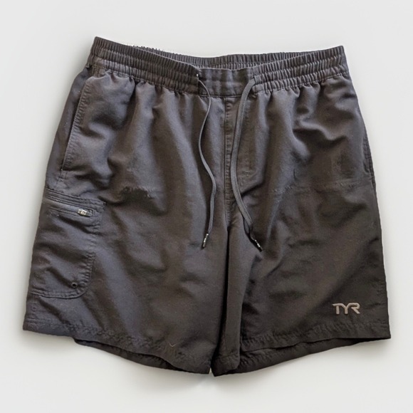 TYR  Men's Lined Athletic Shorts Size Large Black Workout Gym Shorts Drawstring - Picture 1 of 12